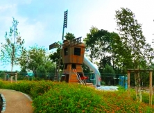Diese Miniaturbockwindmühle repräsentiert die Vier- und Marschlande auf der Internationalen Gartenschau 2013 igs (Foto: LEADER)