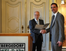 Peter Tschentscher, Arne Dornquast im Spiegelsaal des Bergedorfer Rathauses