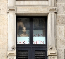 Fenster, Parlament, Schaufensterpuppe